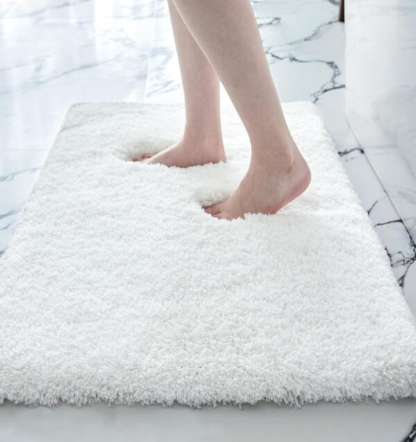 Small Bathroom Rugs 17x24 Non Slip White Fluffy Bath Mat for Bathroom Floor Machine Washable Plush Luxury Bath Rug for Tub Soft gy Absorbent Shower Mat